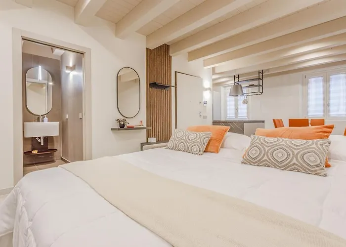 Appartement Historic Center - Elegant Family Modena