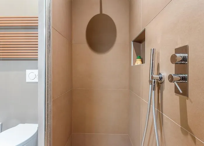 Historic Center - Elegant Family * Μόντενα